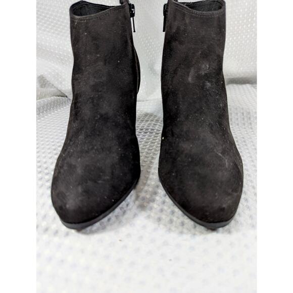 NWOT-1 SHOW! OLD NAVY! BLACK VEGAN SUEDE MICROFIBER CHUNKY HEEL BOOTS! SZ 8M - Picture 5 of 10